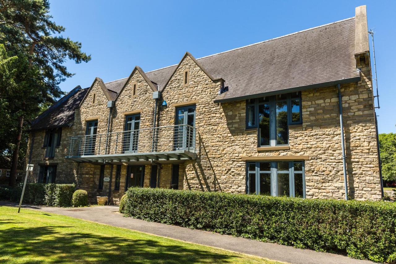 Bed and Breakfast Middle Aston House Exterior foto